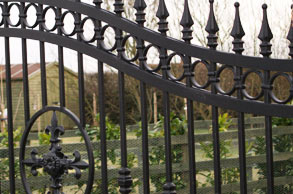 Wrought Iron Automated Gates - Shield Design, Detailled